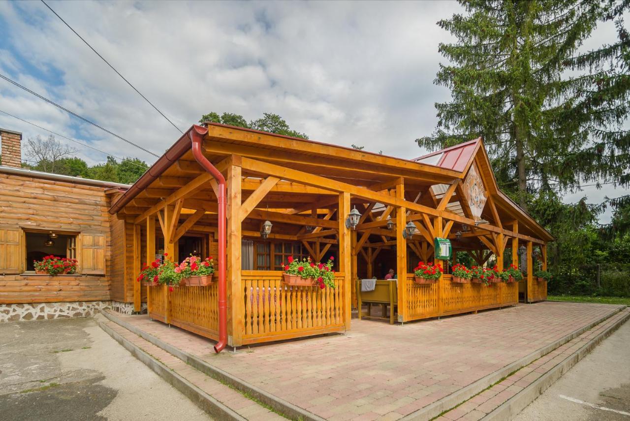 Lipicai Hotel Es Etterem Szilvásvárad 외부 사진
