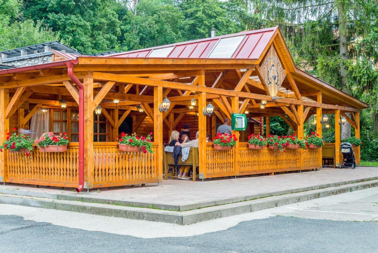 Lipicai Hotel Es Etterem Szilvásvárad 외부 사진
