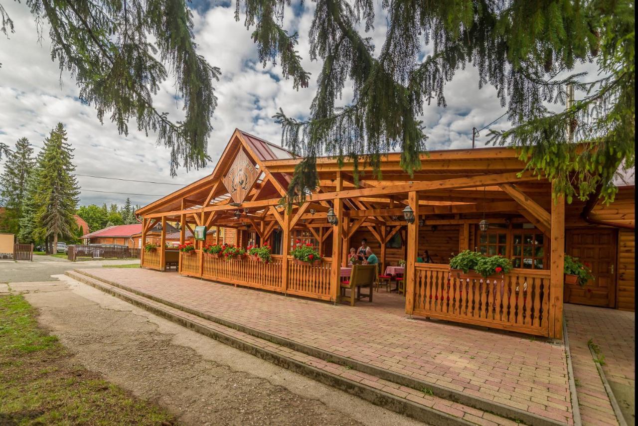 Lipicai Hotel Es Etterem Szilvásvárad 외부 사진