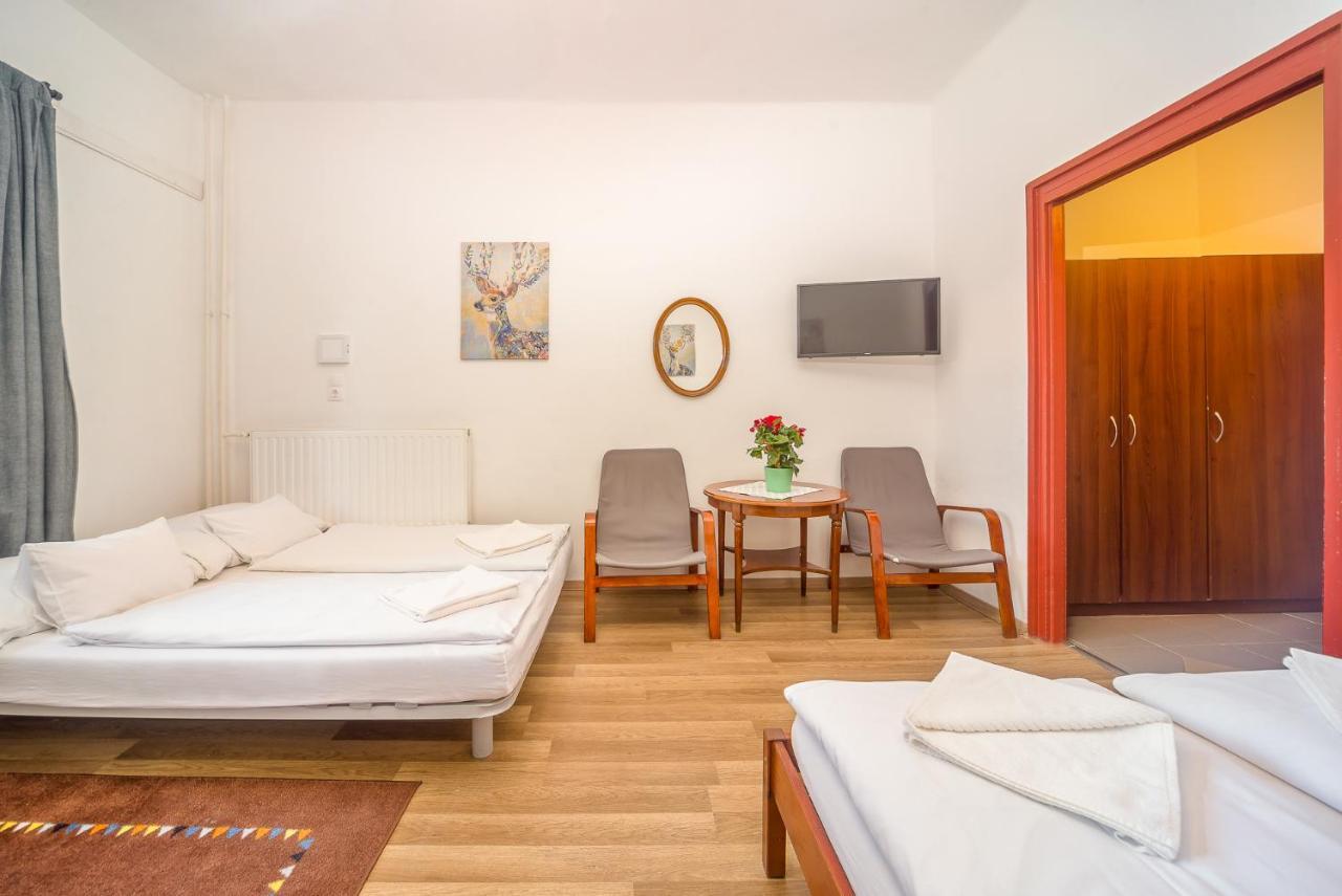 Lipicai Hotel Es Etterem Szilvásvárad 외부 사진